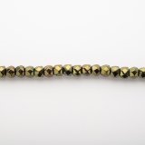 ファイヤーポリッシュヒル　ジェット/レッドグリーン ラスター ビーズアート40号 使用ビーズ