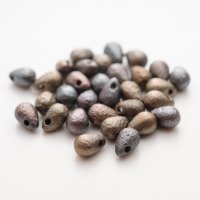 サイド ドリル ティアドロップ　4×6mm　ジンクアイリス