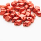 ミニジェムデュオ 6x4mm チョークラヴァレッド（約5g/50g）