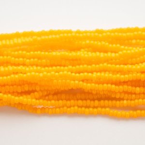 画像1: シャーロット13/0 ライト オレンジ 糸通し