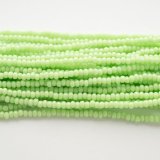 シャーロット13/0 ライム 糸通し