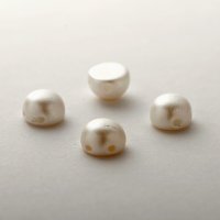 2ホールカボション 6mm パステルホワイト（25 / 100個）