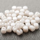 【現品限り】マイノス・プカ 2.5x3mm OPホワイトラスター