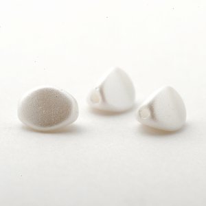 画像1: ピンチビーズ 5x3mm パステルホワイト　約10（約125個）/100g