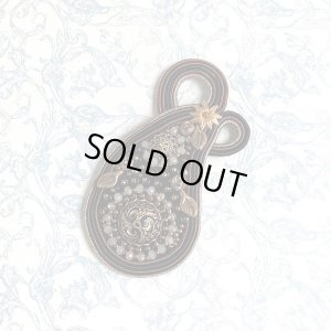 画像1: 【再入荷！】Paisley ブローチ/ネックレス・ブラック（2wayスタイル） by 腰本優子