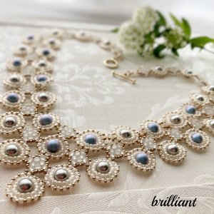 画像1: 【再入荷！】イラデサントVネックレス by Beads工房 brilliant 大槻友美