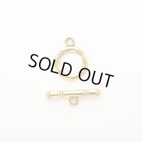 トグルクラスプ ゴールドメッキ スリーライン