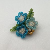 【再入荷！】ネモフィラのブローチ by 磯部ひろみ