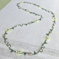 【再入荷！】小花のロングネックレス 黄色 by Beads工房 brilliant 大槻友美