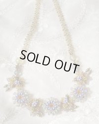 ペリウィンクル・フラワーのネックレス by 山本紀美代