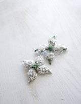 ヤマボウシのブローチ（白） by 堤祥子