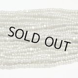 画像: シャーロット13/0　メタリックシルバー 糸通し