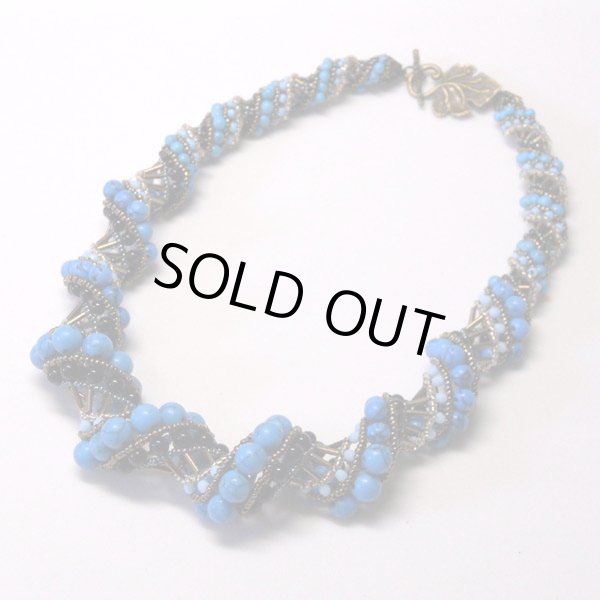 画像1: ラージターコイズのネッティングチューブネックレス by 三島累意 (1)