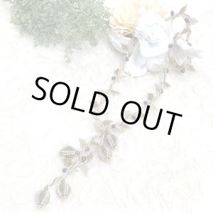画像: 【再入荷！】蕾モチーフロングネックレス【ベージュ】 by アトリエ美樹