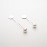 画像: 丸皿とパールのハットピン（ブローチ）