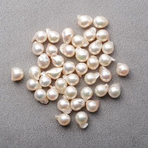 画像: 【両穴】アコヤ真珠（バロック / ホワイト / 7.5mm UP）1個〜